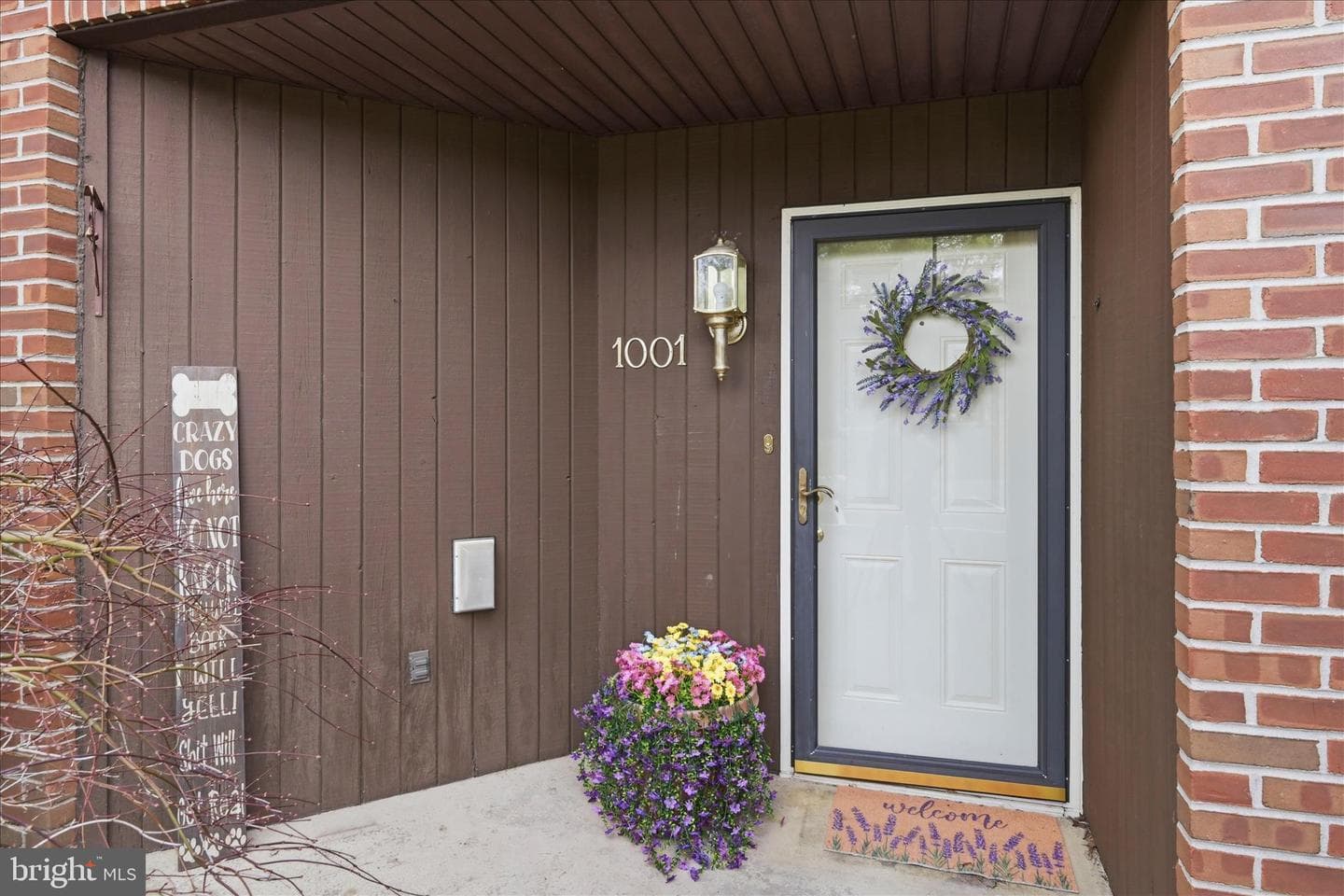 1001 Village Road photo 3