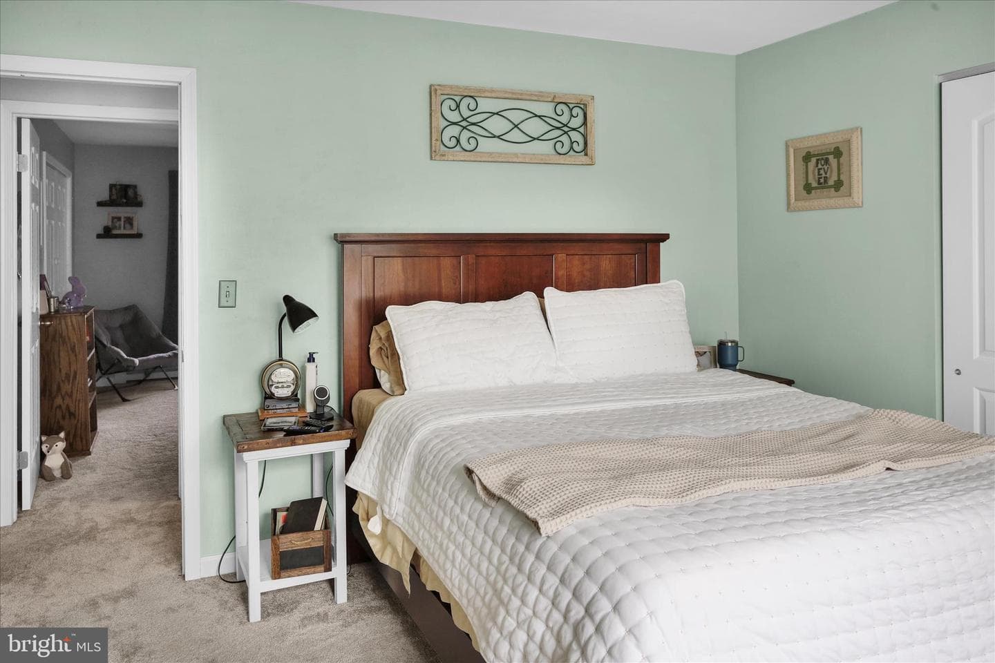 1506 Mount Hope Avenue photo 30