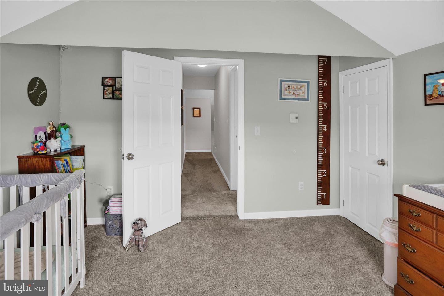 1506 Mount Hope Avenue photo 32