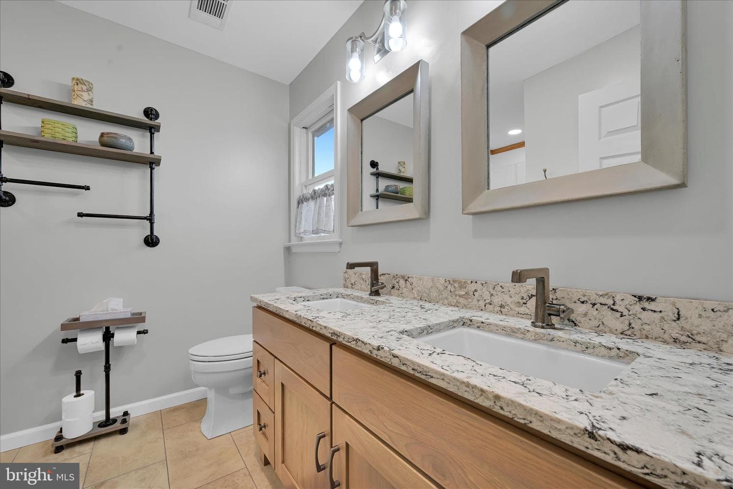 1004 Ridgeview Drive photo 22