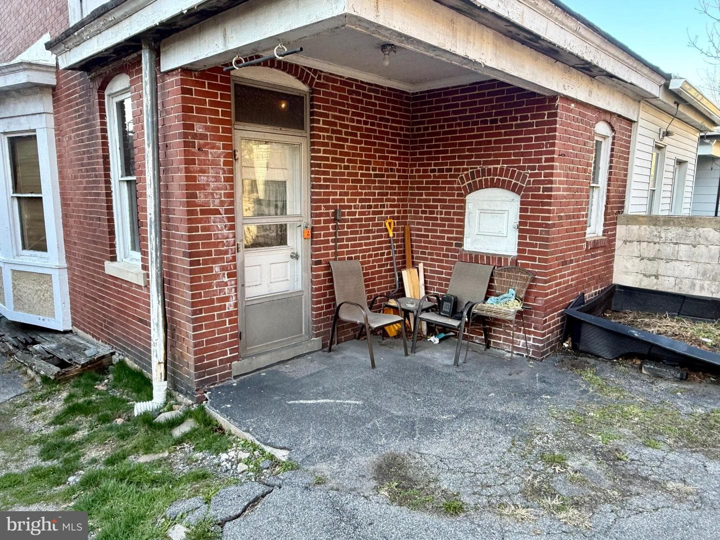 1543 W Market Street photo 5