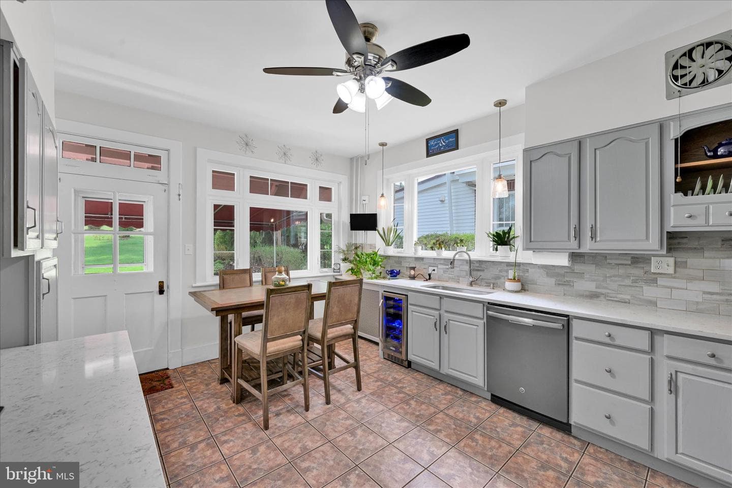 1911 Mahantongo Street photo 16