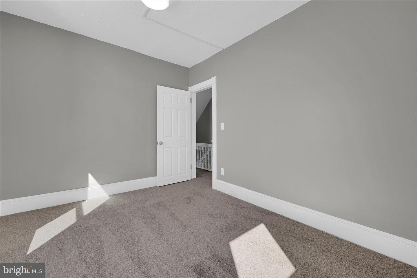 328 S Jackson Street photo 18