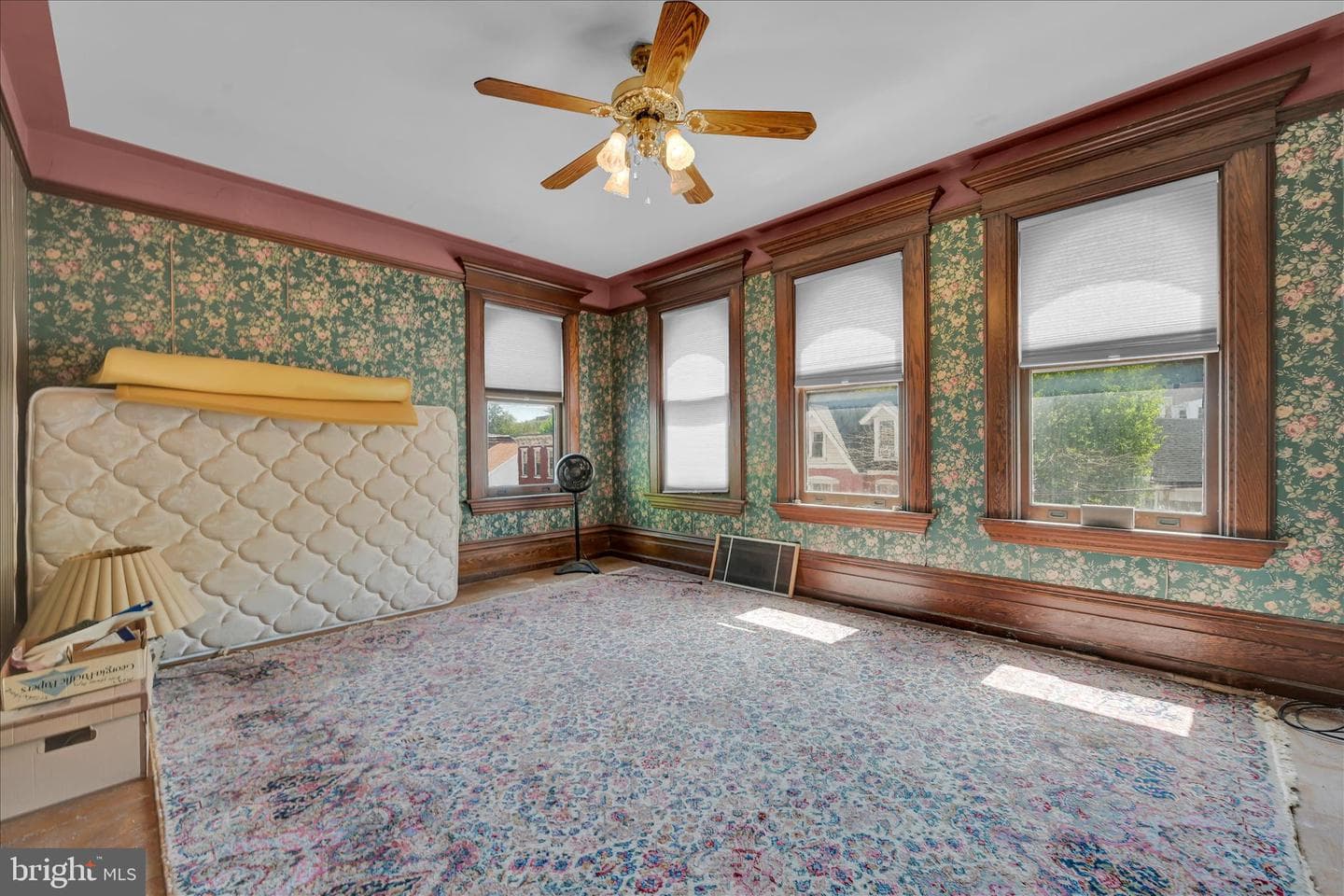 914 W Market Street photo 31
