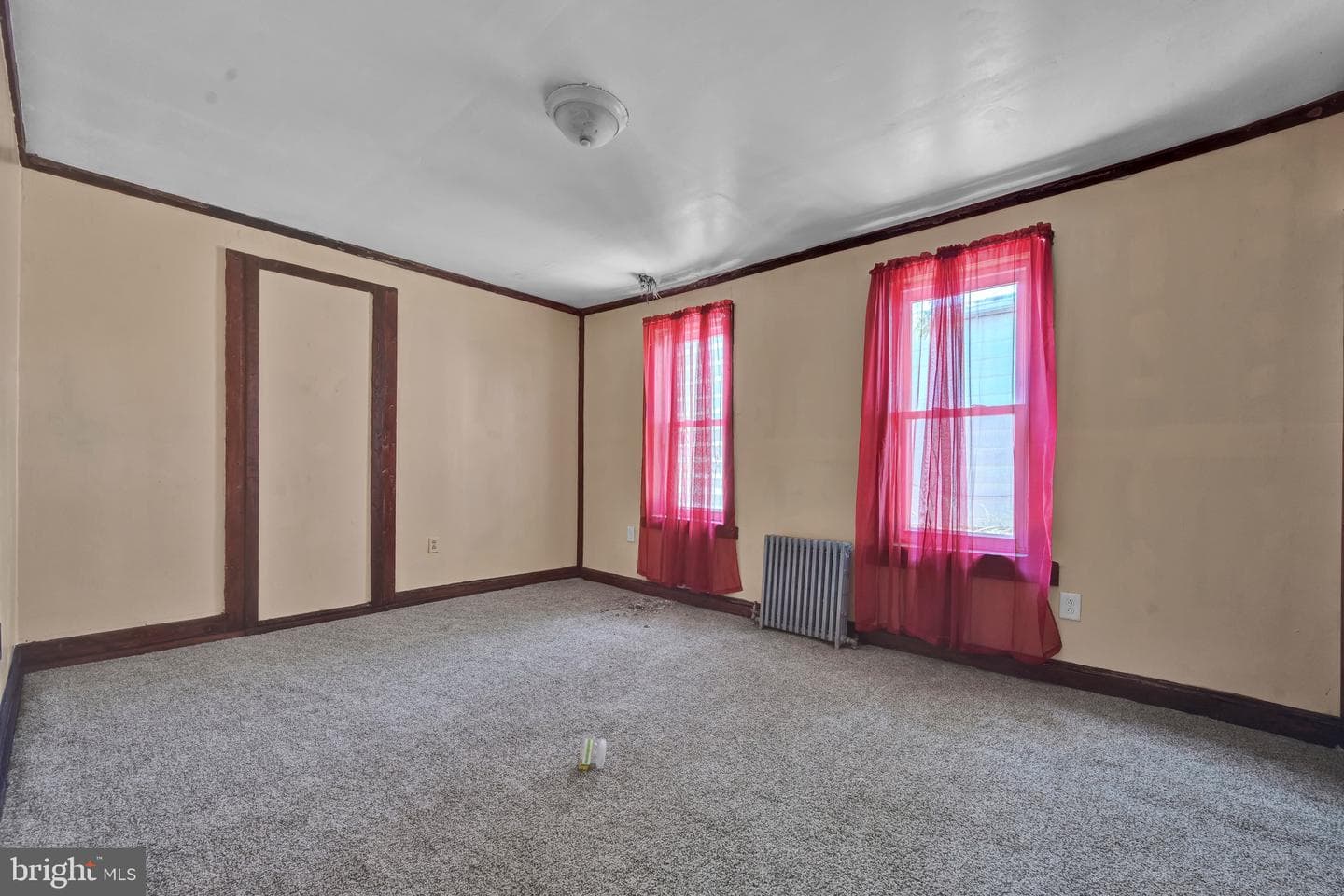 610 W Race Street photo 18