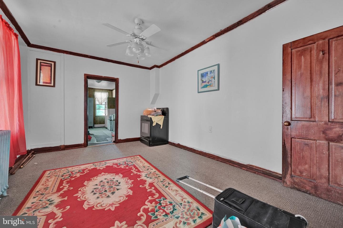 610 W Race Street photo 9