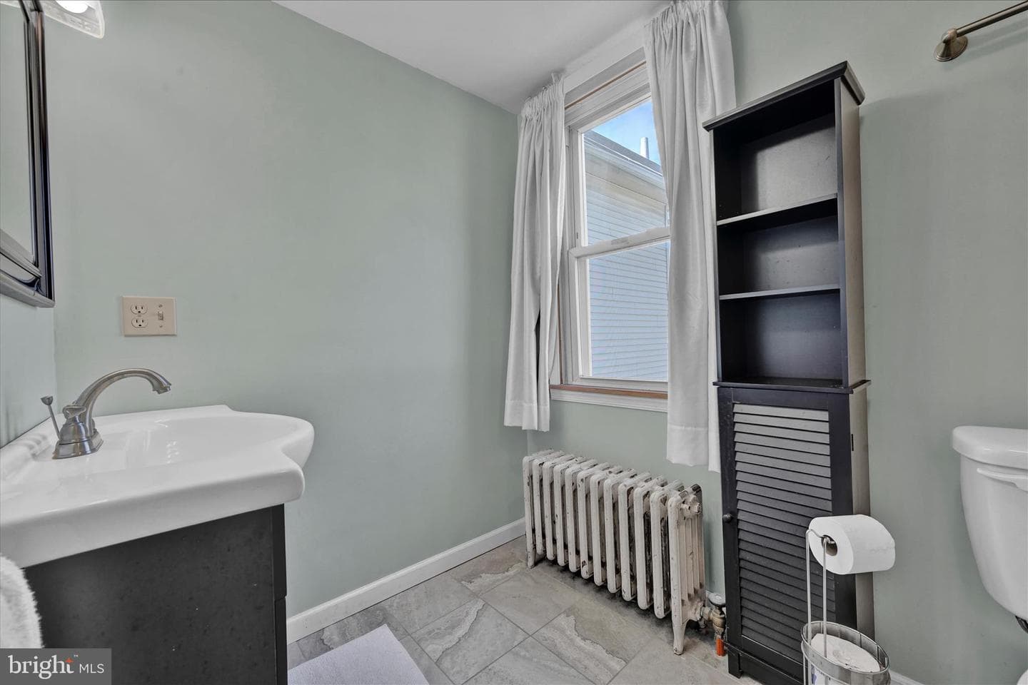 518 N Front Street photo 16