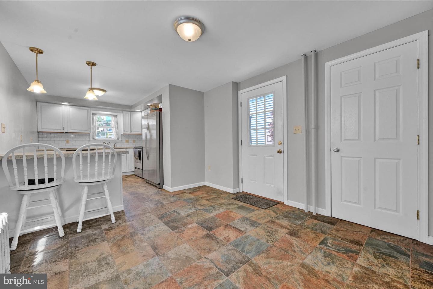 518 N Front Street photo 8