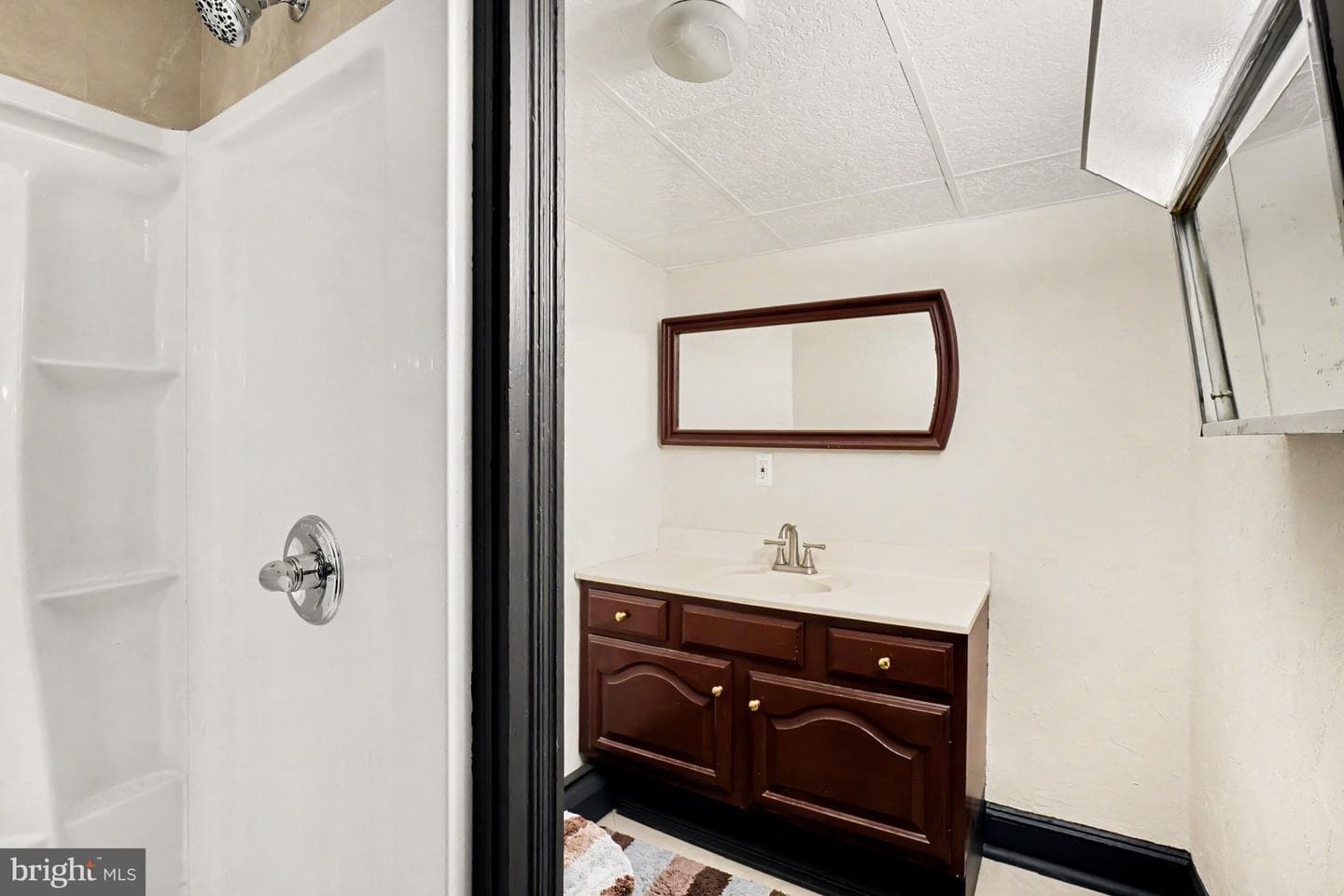 9 N 6th Street photo 24