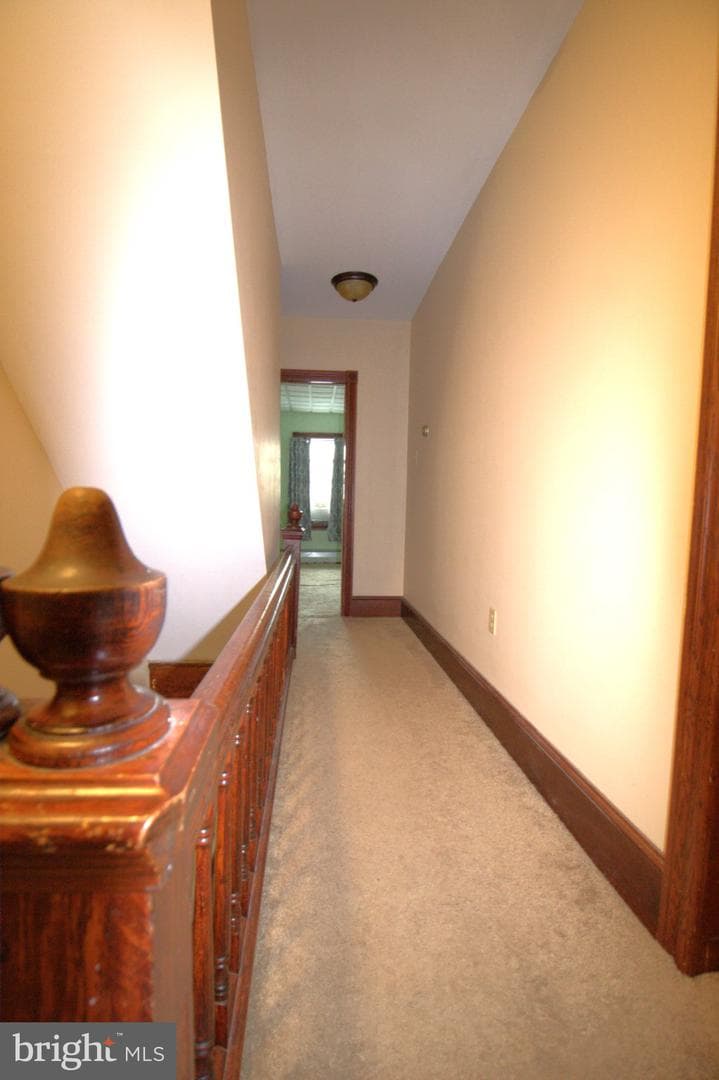 233 N Warren Street photo 20