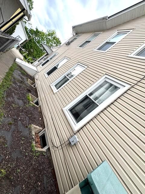 233 N Warren Street photo 31