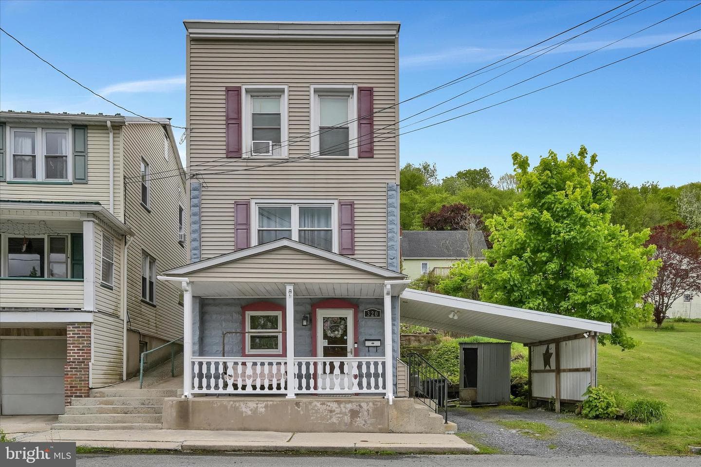 320 E Bacon Street photo 3