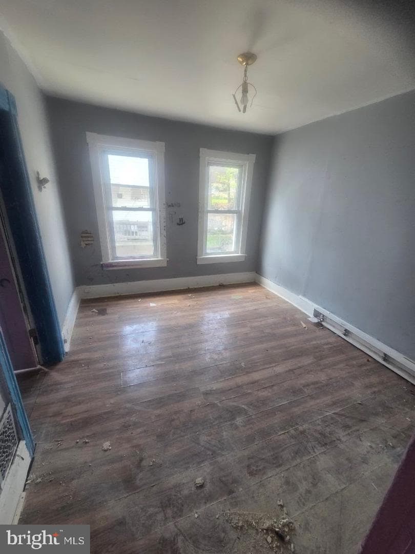 322 W Race Street photo 3