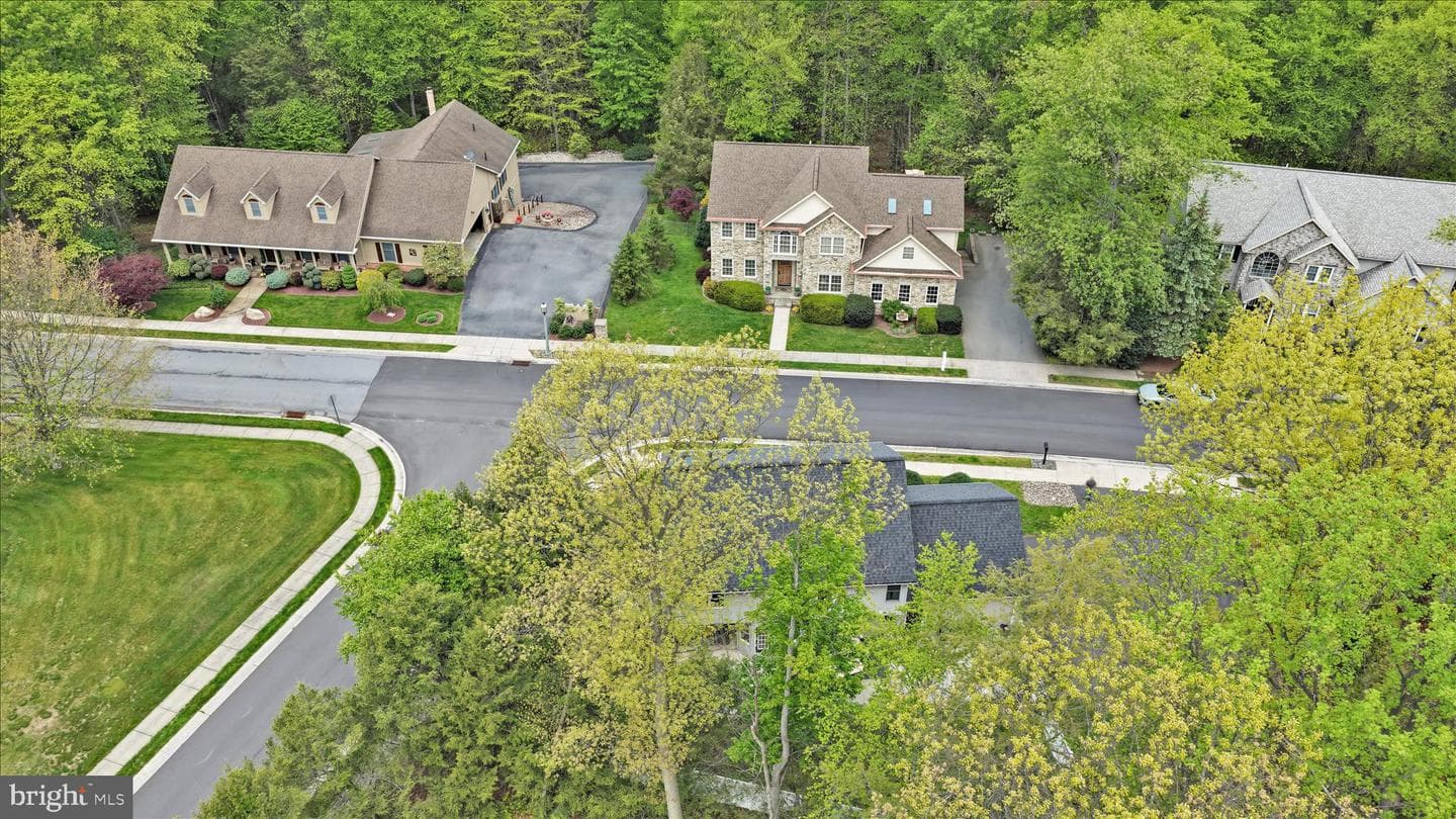 25 Tall Oaks Drive photo 33