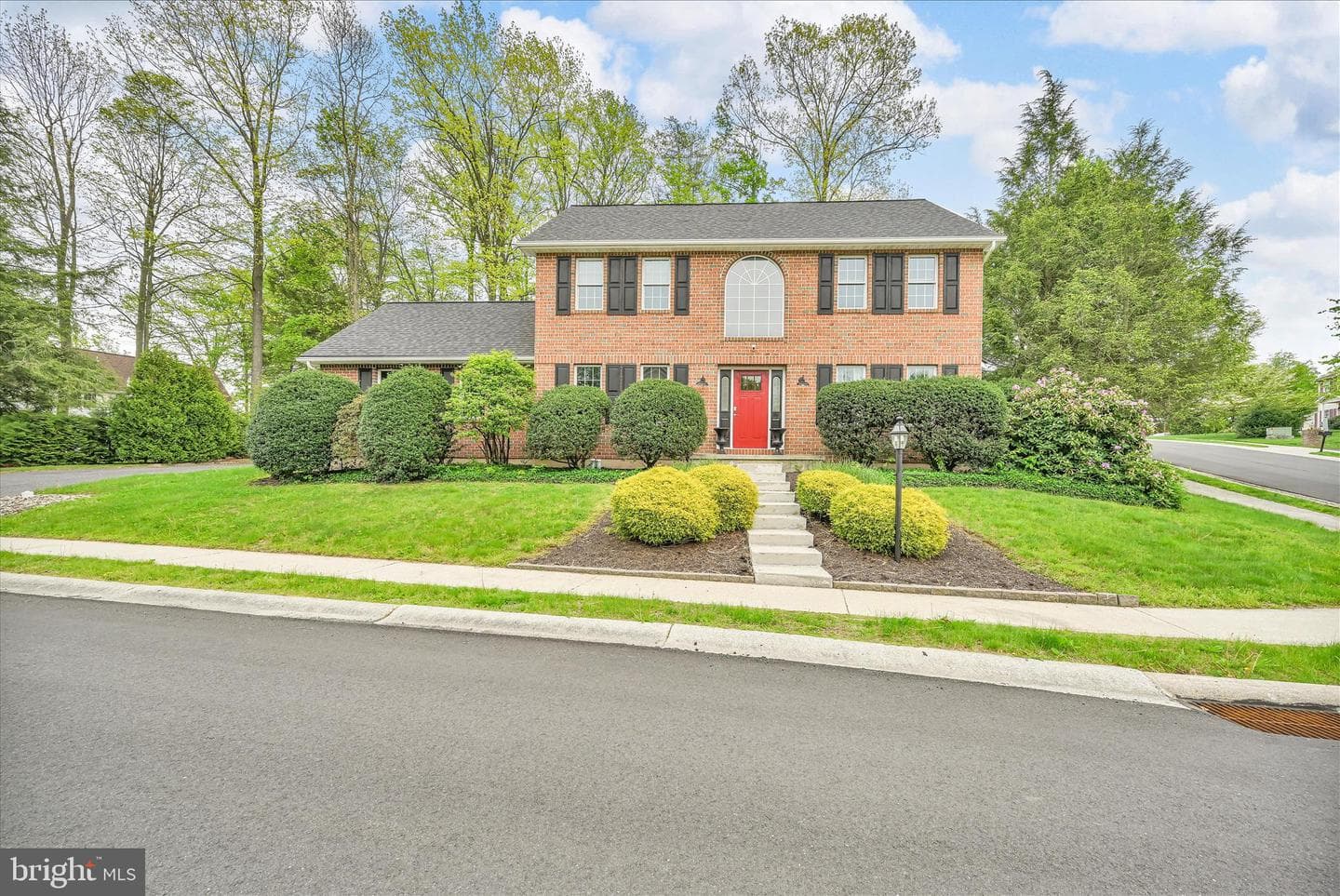 25 Tall Oaks Drive photo 5