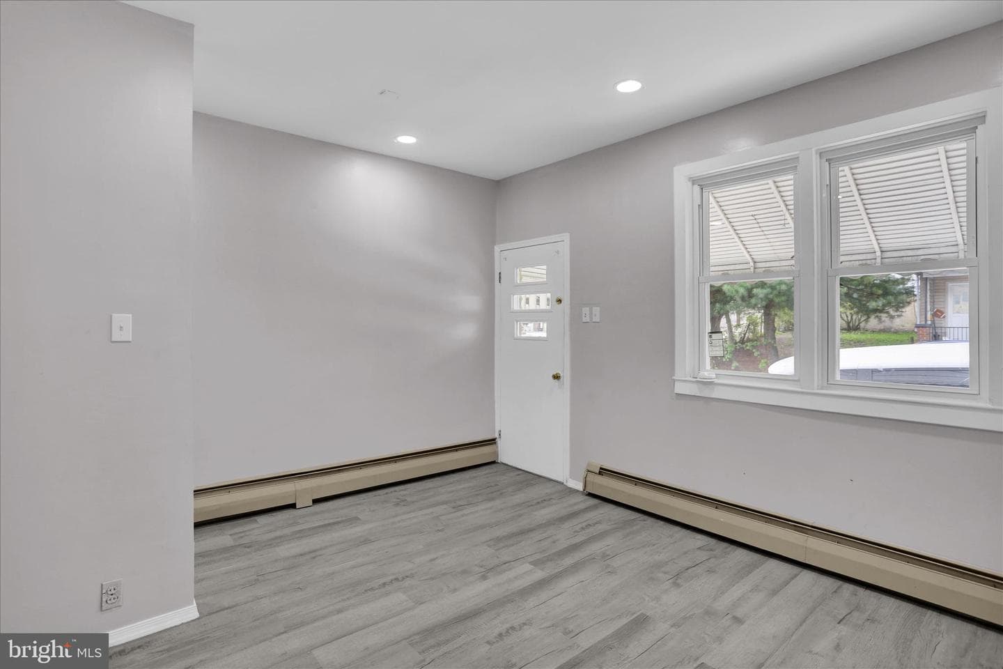704 Laurel Boulevard photo 7