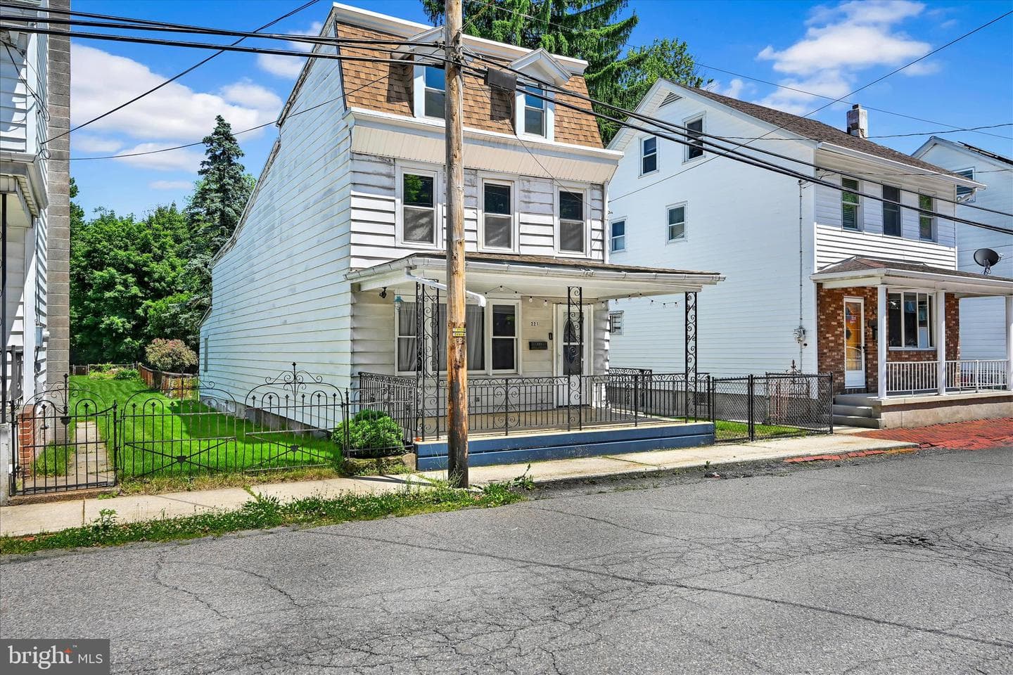 221 S Delaware Avenue photo 3