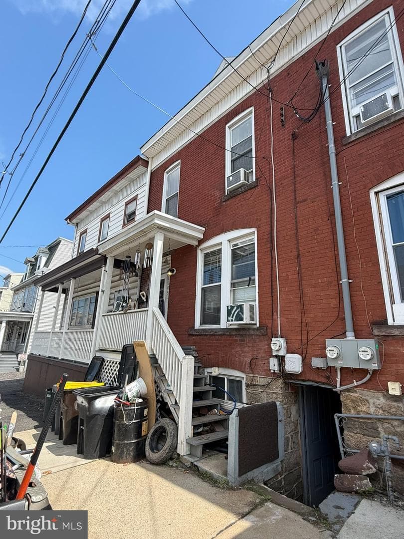 1645 W Market Street, Pottsville