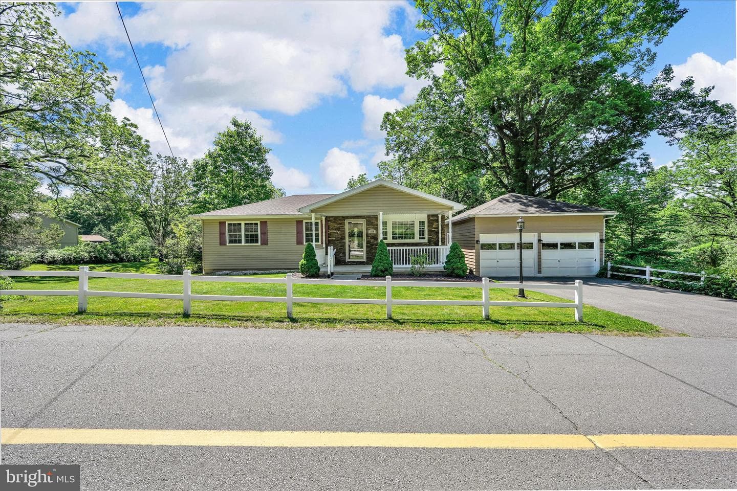 190 Brier City Road photo 3