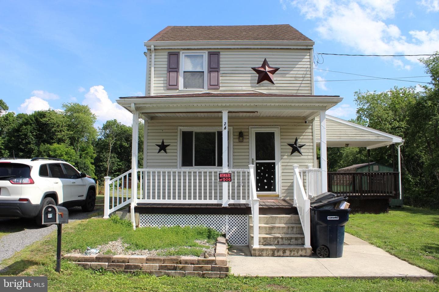 24 S School Row Street photo 4