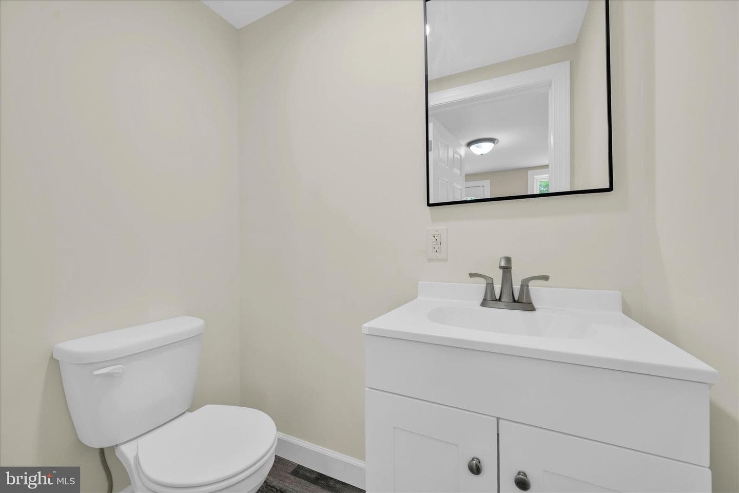 516 5th Street photo 23