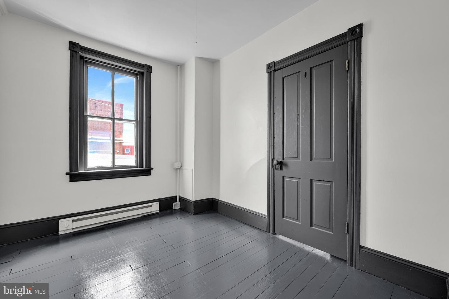 510 Howard Avenue photo 14