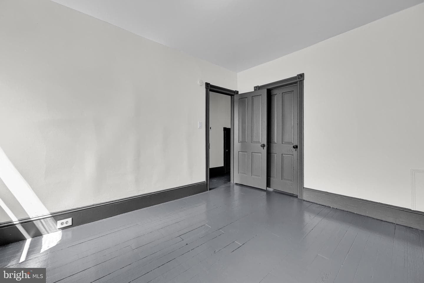 510 Howard Avenue photo 16