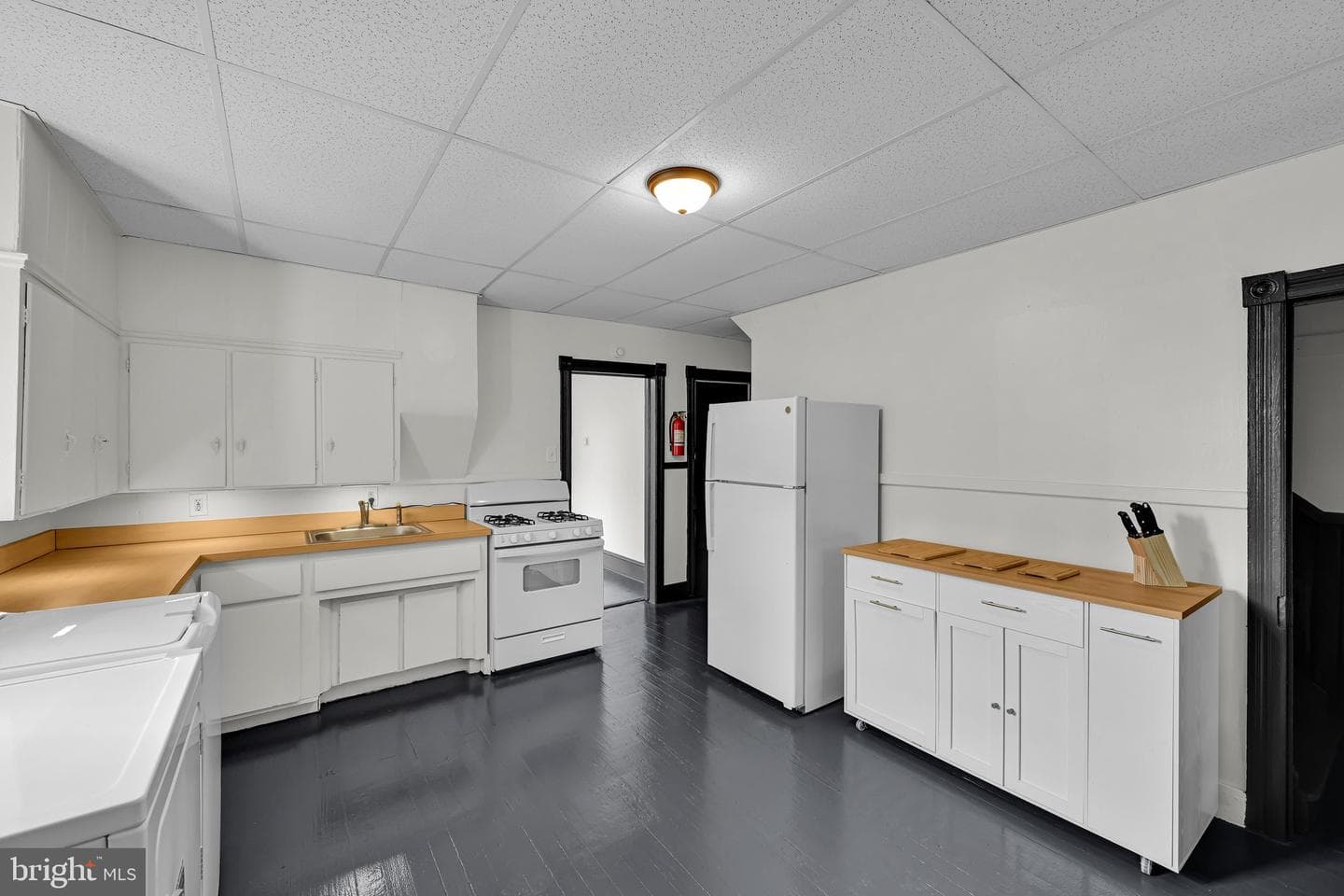 510 Howard Avenue photo 8
