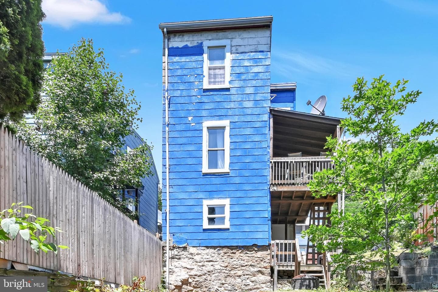 227 Wallace St photo 28