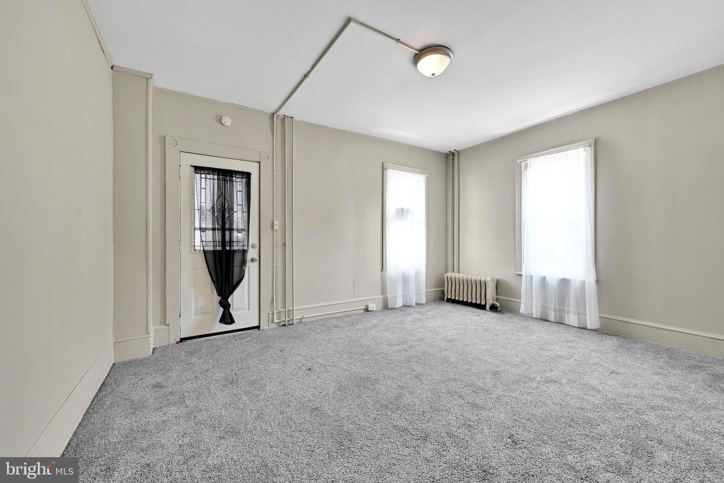 227 Wallace St photo 9