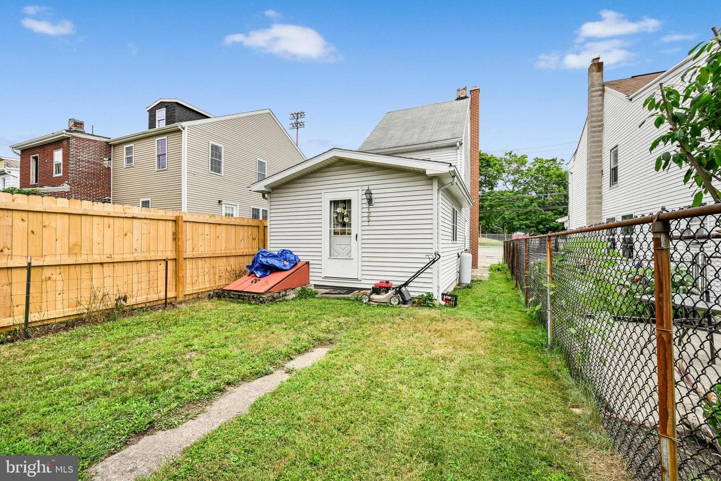 212 N Nichols Street photo 25