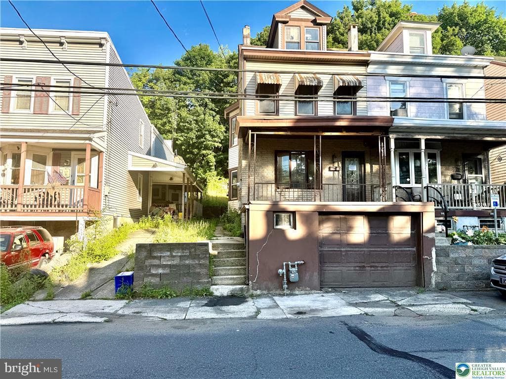 457 Nichols Street, Pottsville