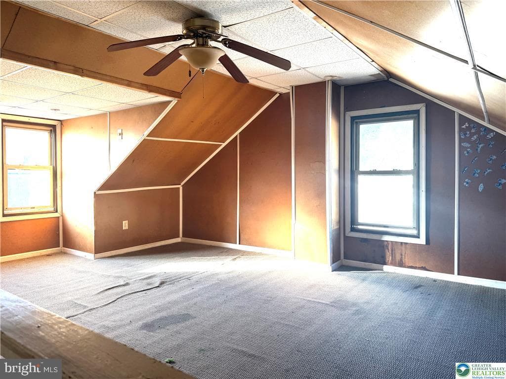 457 Nichols Street photo 14