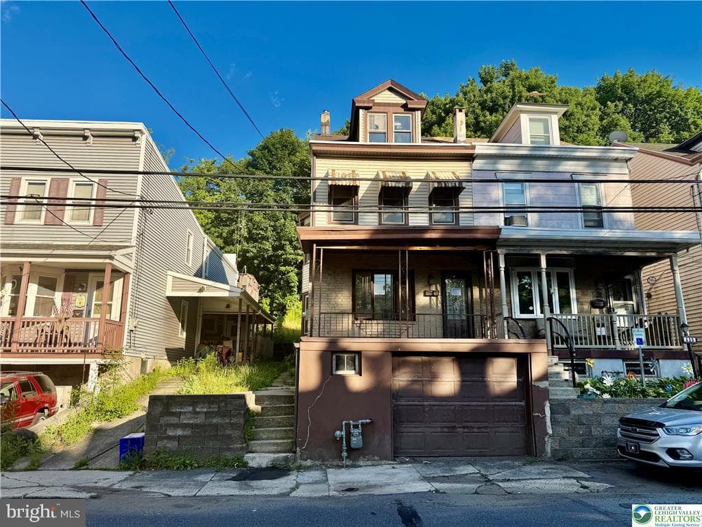 457 Nichols Street, Pottsville