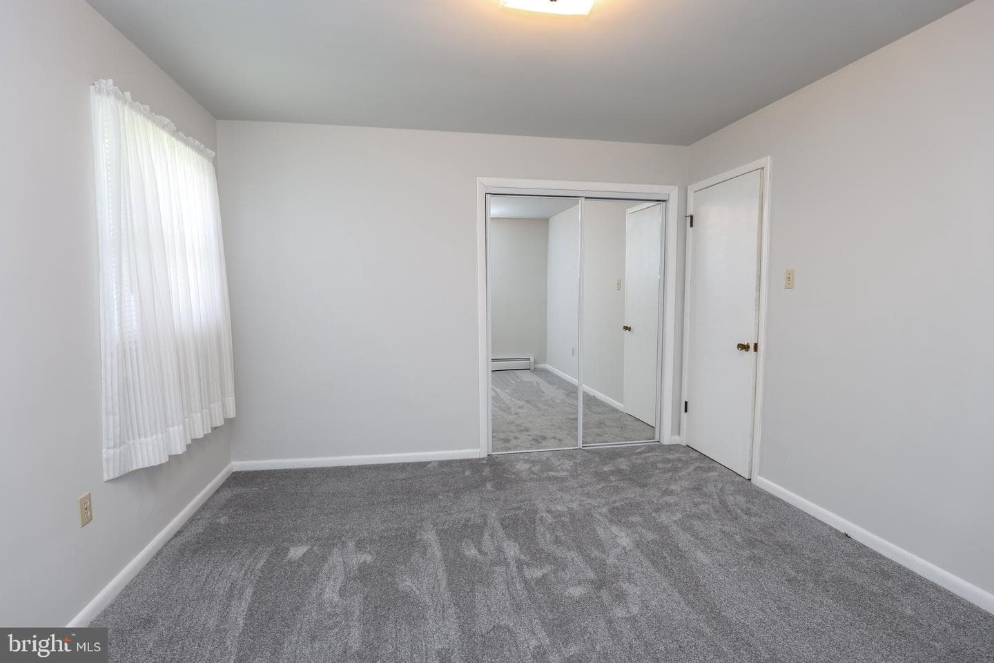 197 Llewellyn Road photo 17