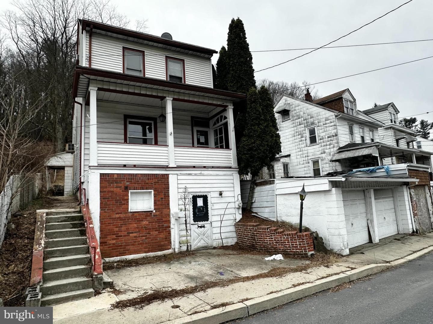 531 Peacock Street photo 3