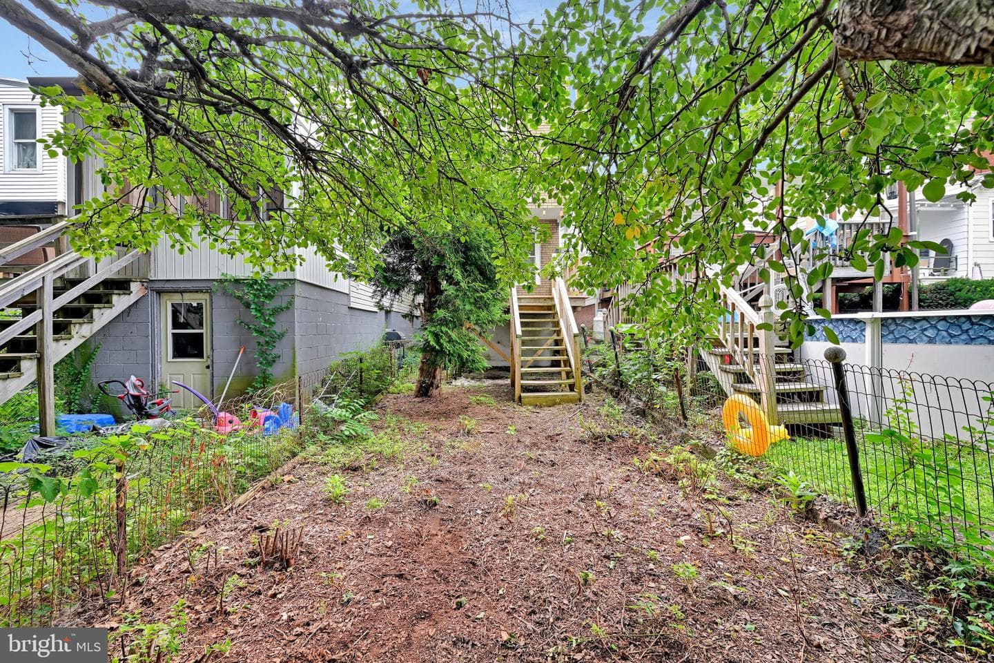 1746 W Norwegian Street photo 27