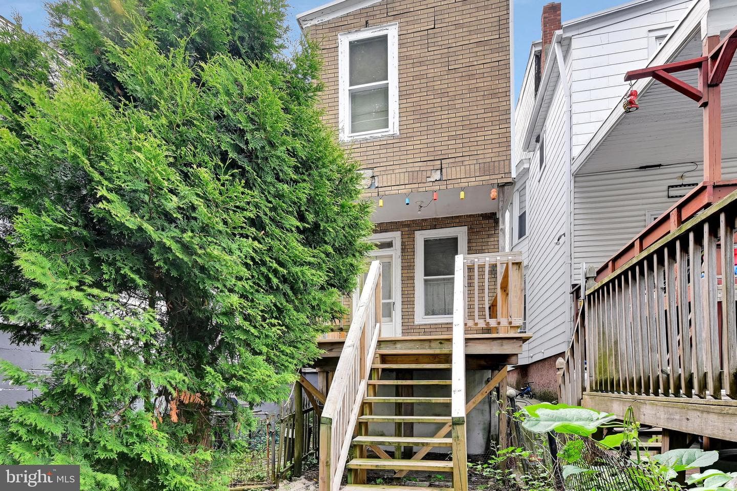 1746 W Norwegian Street photo 30