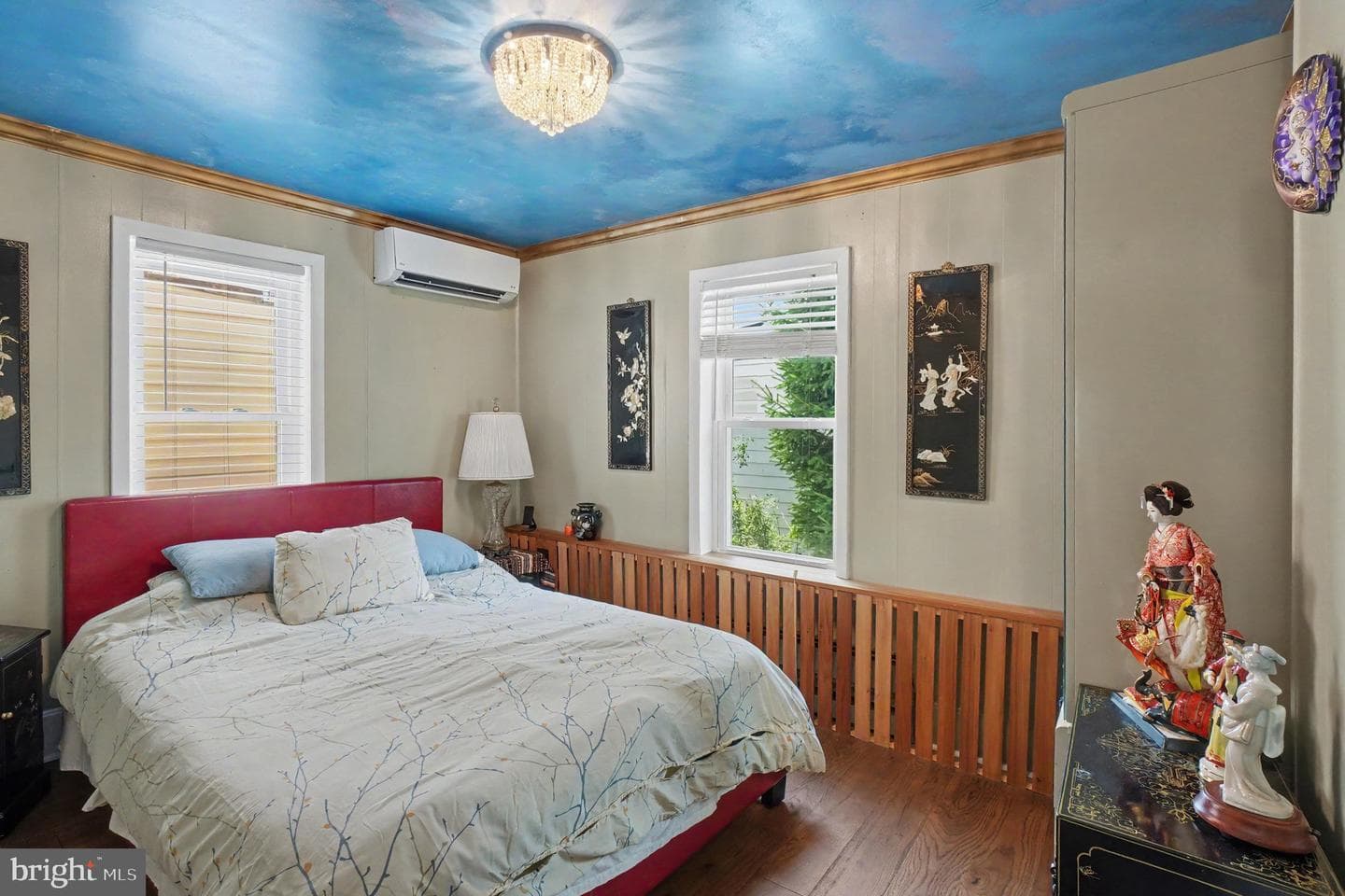 214 N Jardin Street photo 16