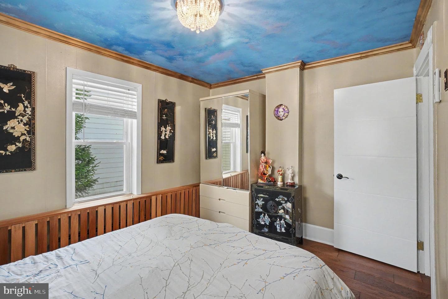 214 N Jardin Street photo 17