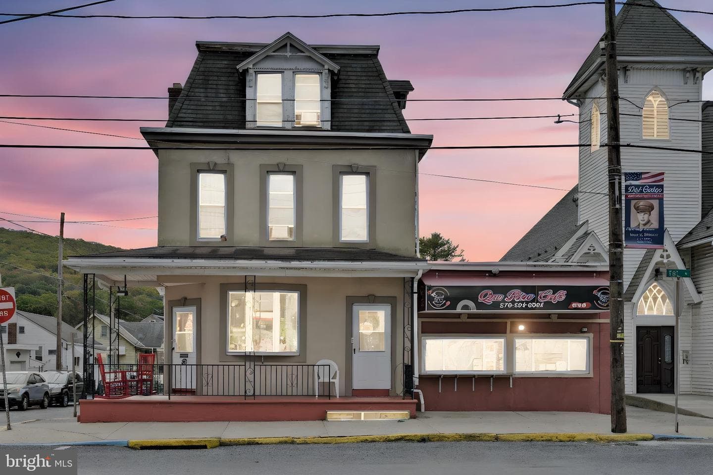 219 Pike Street photo 4