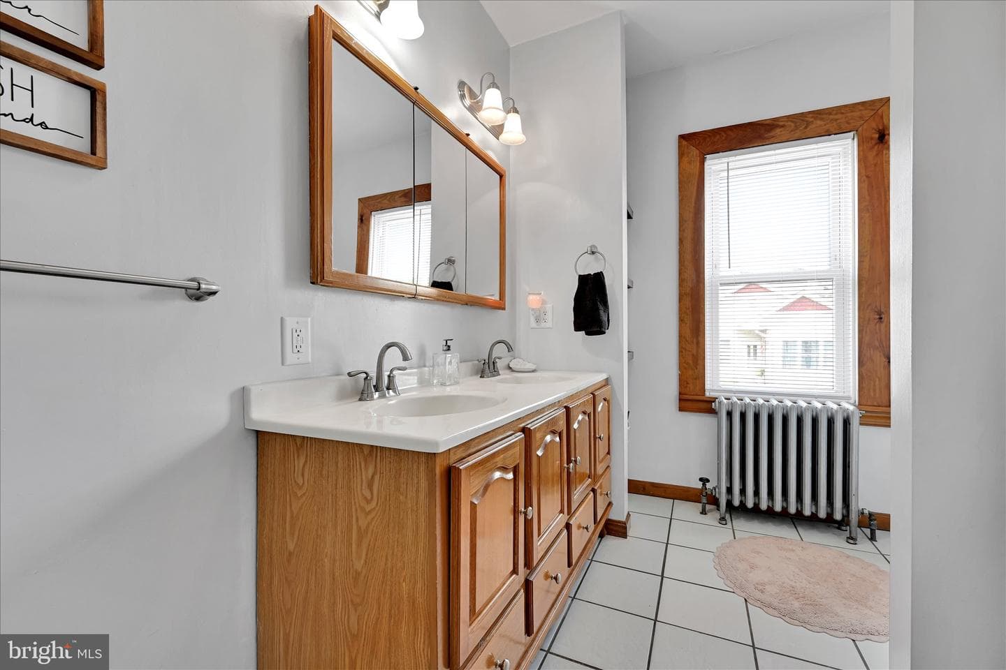 228 E Tammany Street photo 24