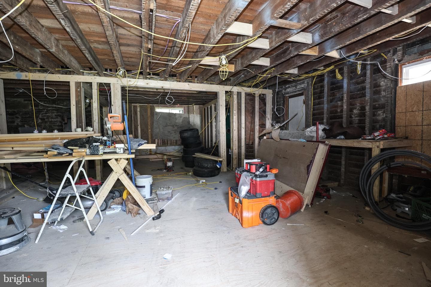 152 W Railroad Street photo 3