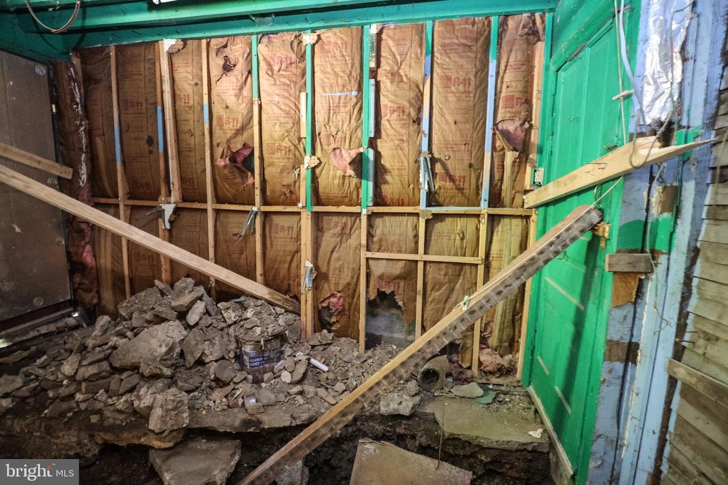 152 W Railroad Street photo 6