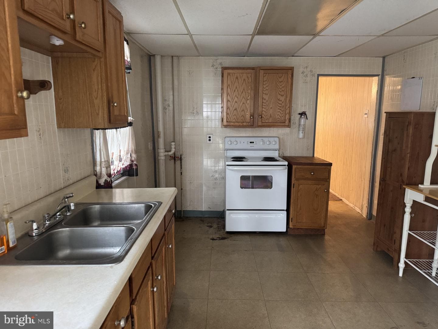 457 Carbon Street photo 4
