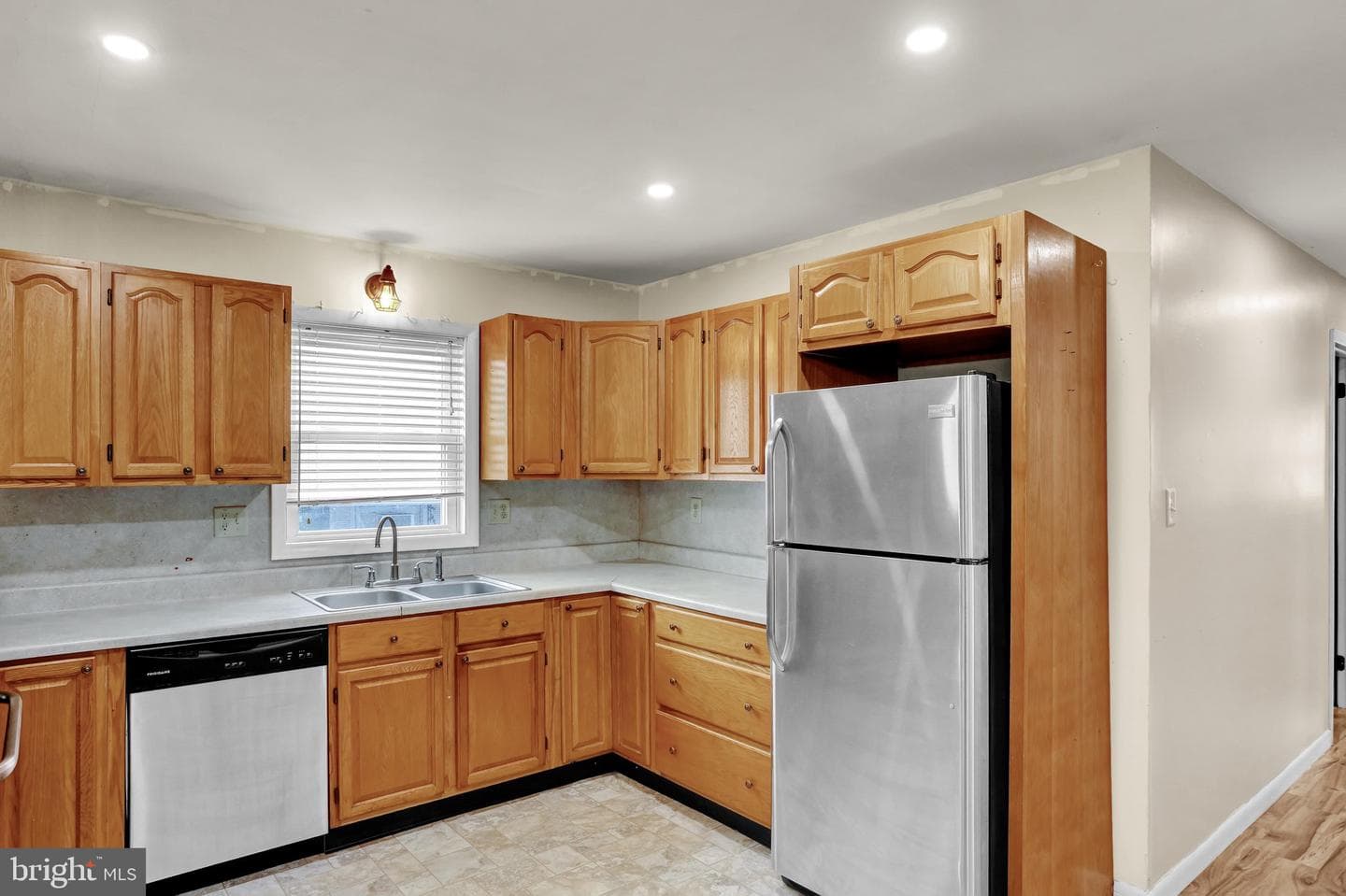 120 N Franklin Street photo 8