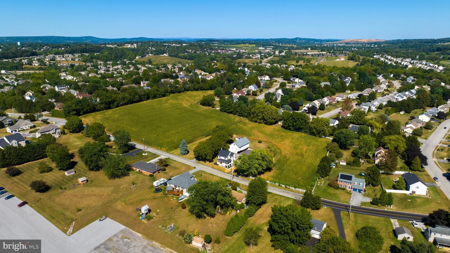 Lot 5 Berkeley Model Chestnut Hill Road photo 4
