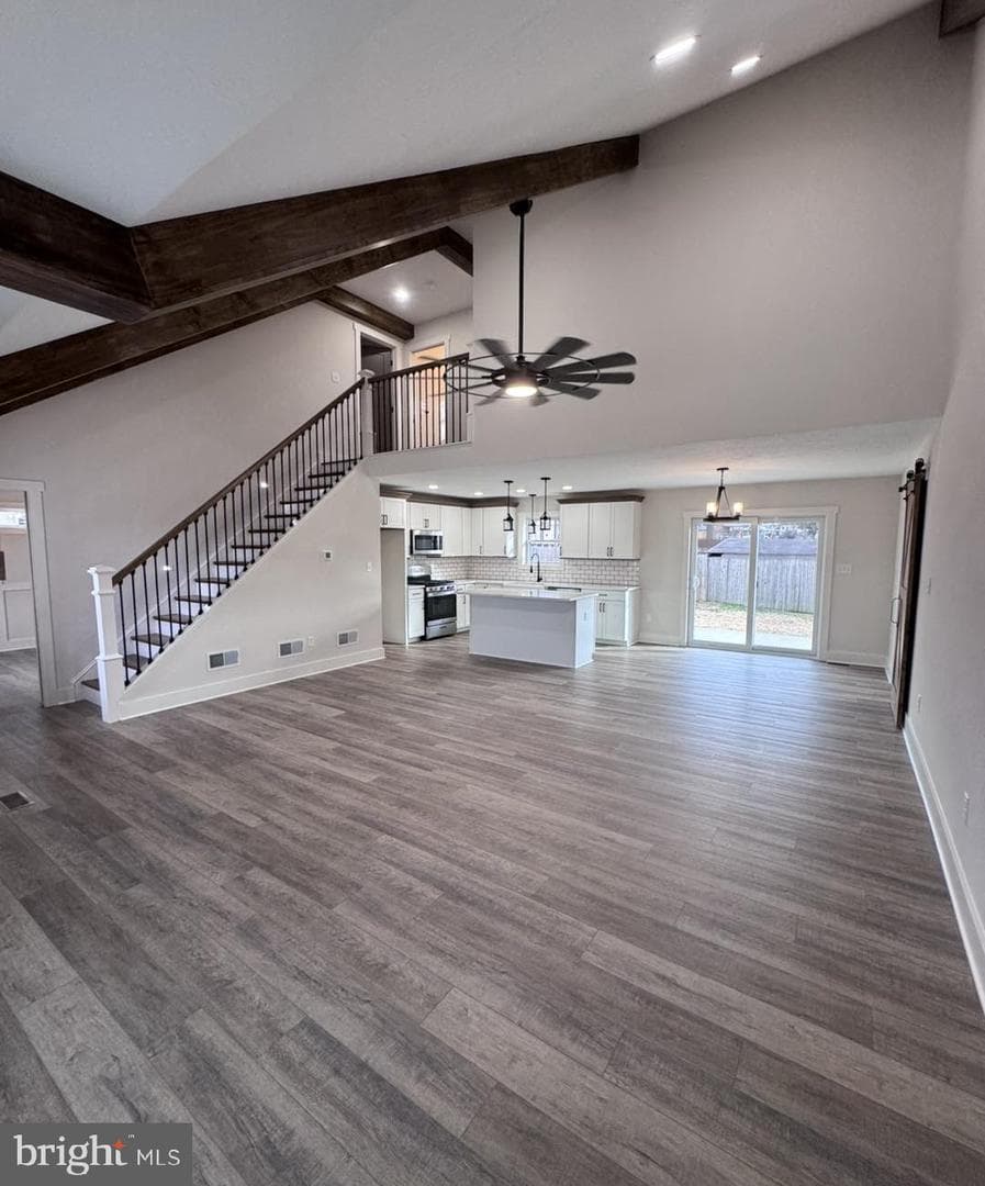 621 Spring Ave photo 4