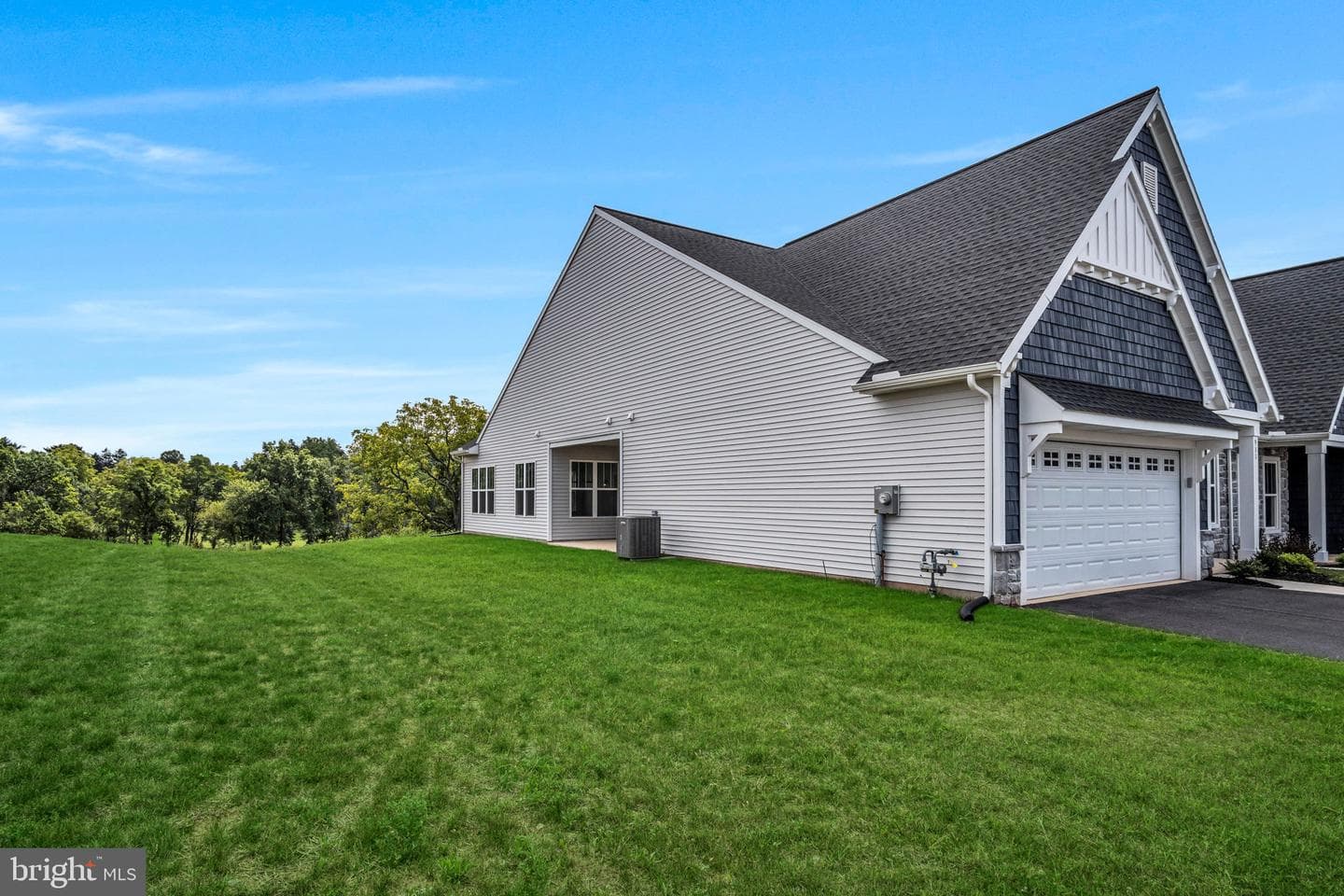 907 Shadowbrooke Drive, Dover