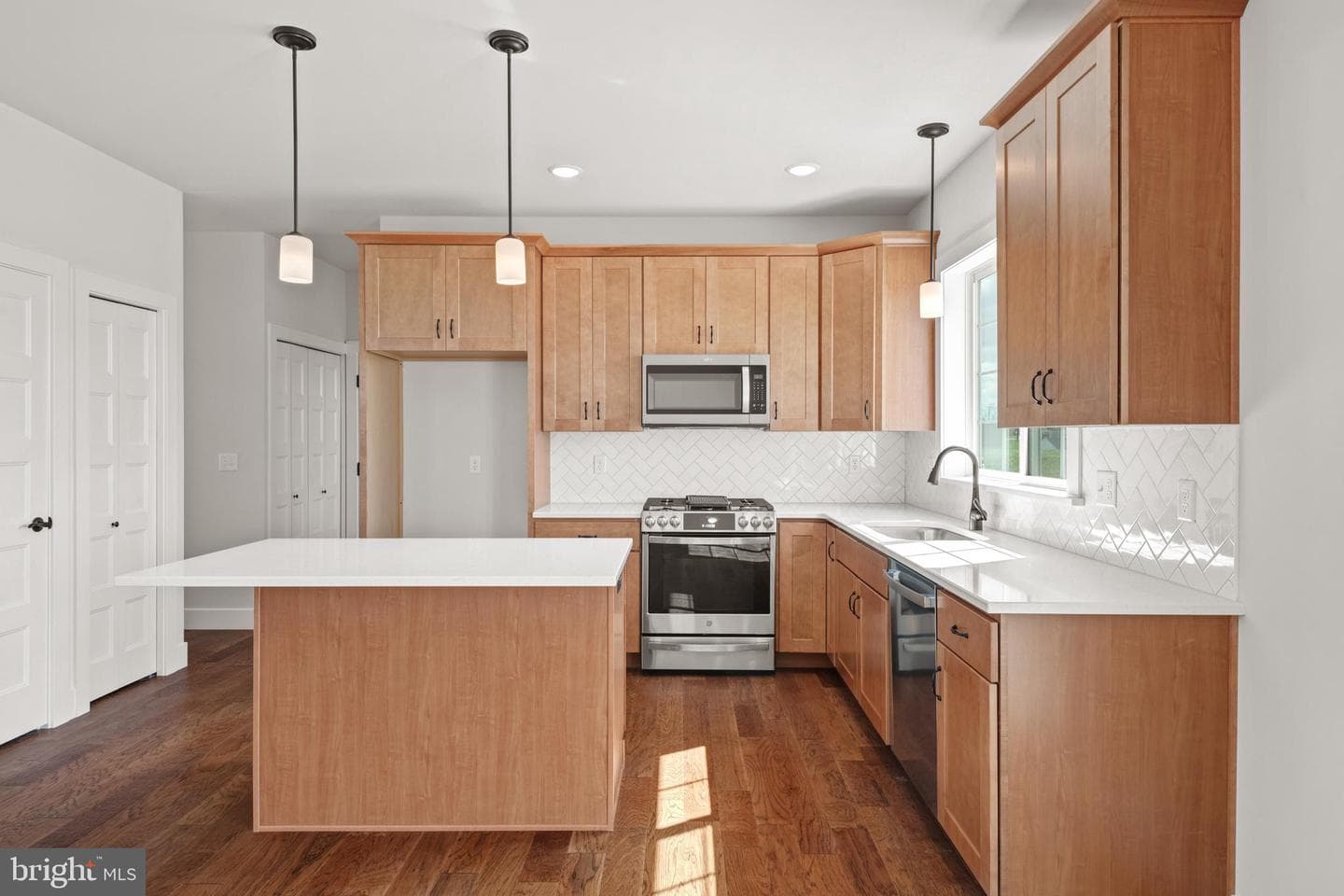 502 Winding Way #bailey Model photo 12